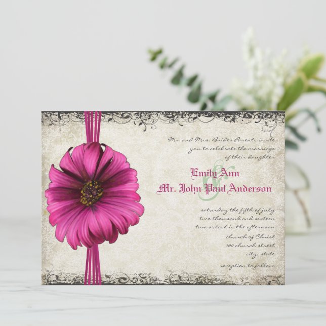Convite de Casamento Fuchsia Gerber Daisy (Em pé/Frente)