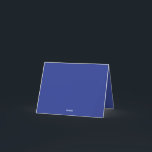 Convite de Casamento Minimalista e Sofisticado em<br><div class="desc">Design de casamento minimalista moderno com fundo azul profundo sólido – perfeito para casamentos de verão elegantes ou formais durante todo o ano.</div>