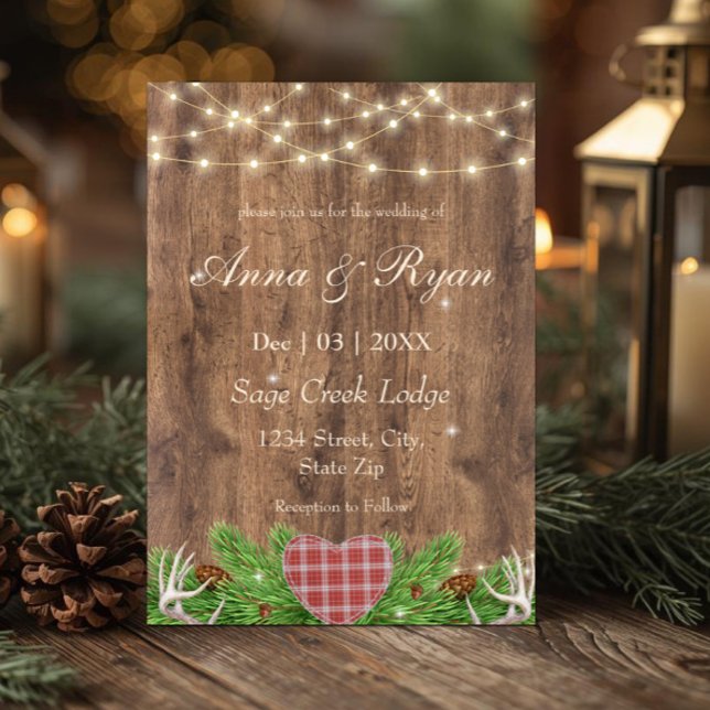Convite de Casamento Rústico Florestal | Xadrez Co (Rustic woodland wedding invitation with pine greenery, plaid heart, and cozy lodge charm.)