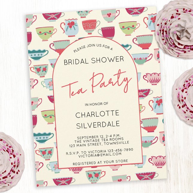 Convite de Chá de Noiva com Tema de Festa de Chá V (Modern vintage tea cups pattern bridal shower tea party invitation postcard)