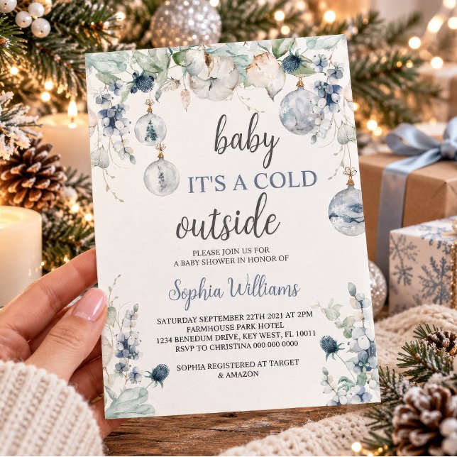 Convite de Chuveiro de Bebê de Inverno É Frio Lá F (Baby It’s a Cold Outside Winter Baby Shower Invitation, dusty blue thistle, eucalyptus, ornaments)