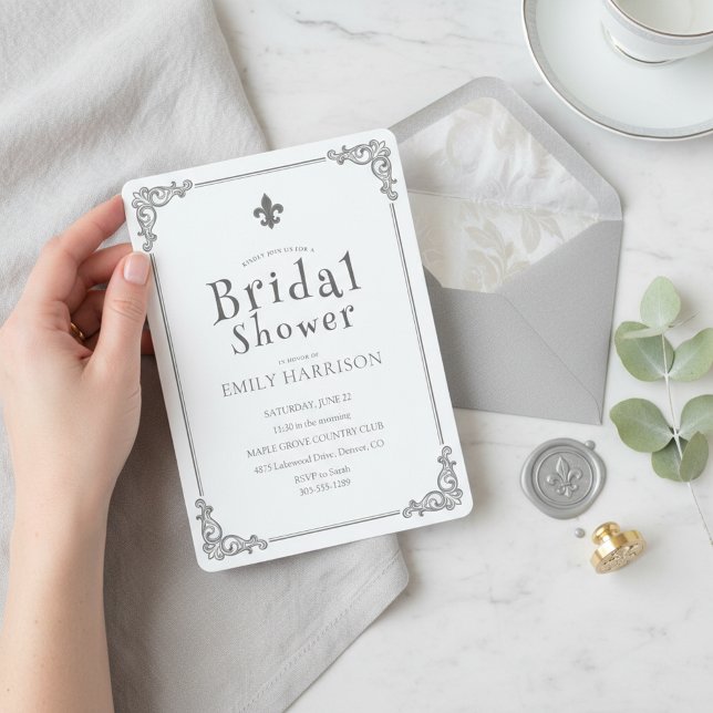 Convite de Chuveiro de Noiva Preto e Branco Clássi (A sophisticated classic bridal shower invitation in black and white with refined typography)