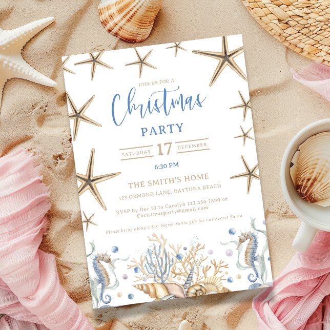 Convite de festas de Natal costeiro (oastal Christmas invite featuring a soothing blend of sand and blue colors and delicate sea stars)