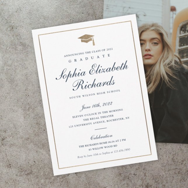Convite de Formatura com Foto Clássico em Dourado (Classic navy blue and gold script formal photo graduation invitations.)