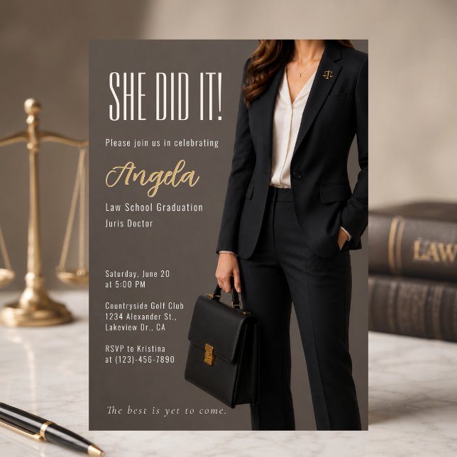 Convite de Formatura de Advogada Elegante (Elegant female lawyer graduation invitation with modern taupe and gold attorney styling.)