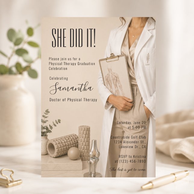 Convite de Formatura de Fisioterapia Elegante (Elegant DPT graduation invitation with modern luxury physical therapy aesthetic.)