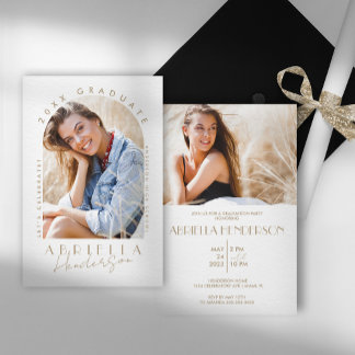Convite de Formatura Foto Bege Moderno e Neutro