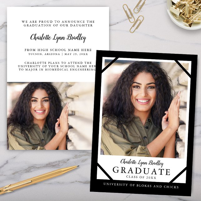Convite de Formatura Único Preto e Branco (modern trendy 2 photo graduation announcement with simple modern minimalist design)