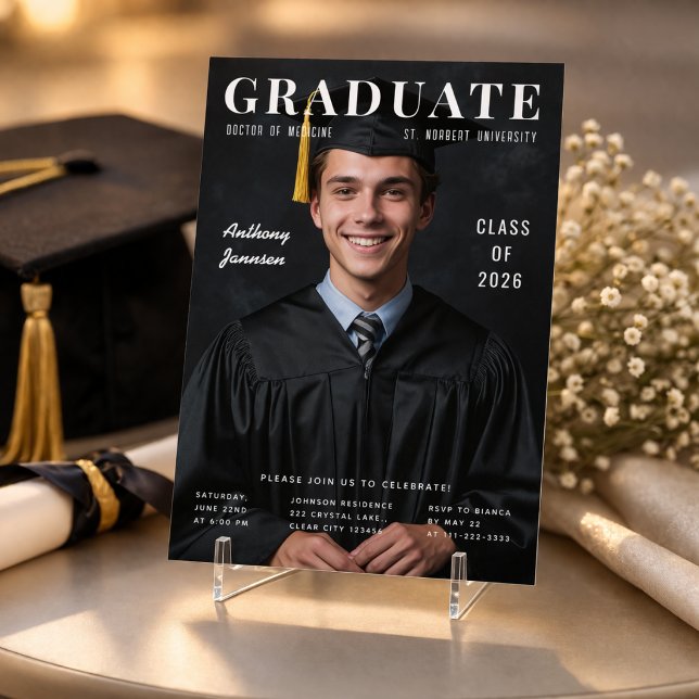 Convite de Foto da Turma de 2026 (Modern graduation invite with a clean photo layout that feels timeless and elevated.)