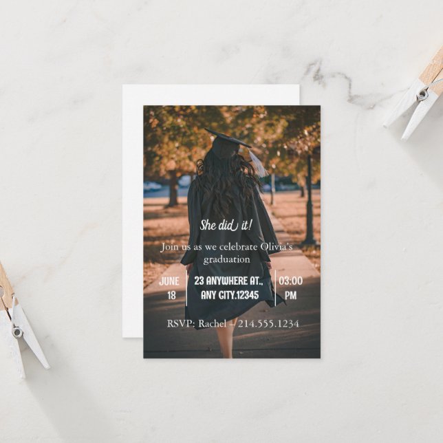 Convite de Foto de Formatura Moderna para Ela | (Frente/Verso In Situ)