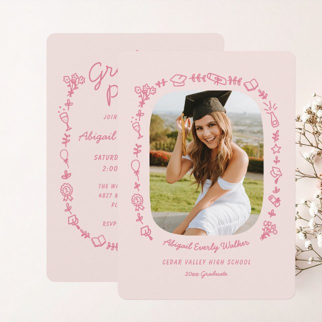 Convite de Graduação com Desenhos à Mão em Rosa (Pink hand drawn icon doodles grad announcement and invitation)