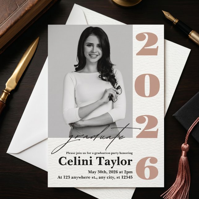 Convite de Graduação Foto Preto e Branco Turma de  (Class of 2026 Black & White Photo Grad Invitation)