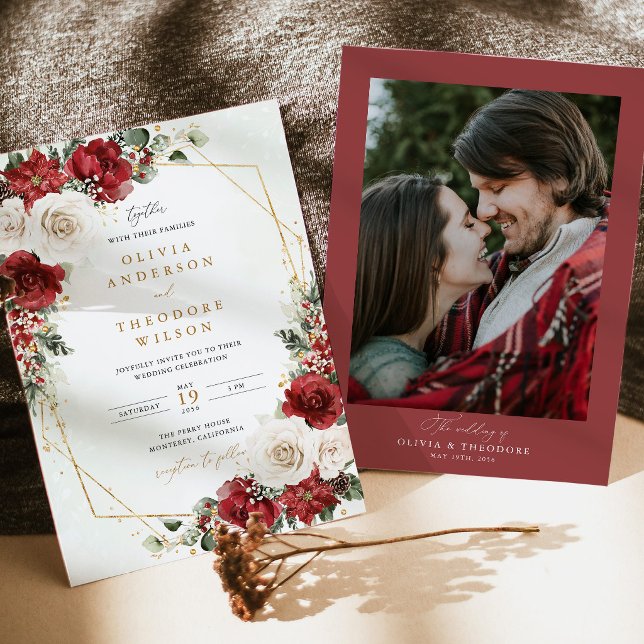 Convite de Noivado com Foto Floral de Inverno em D (Burgundy gold winter floral wedding invitation with photo back, holiday wedding stationery)