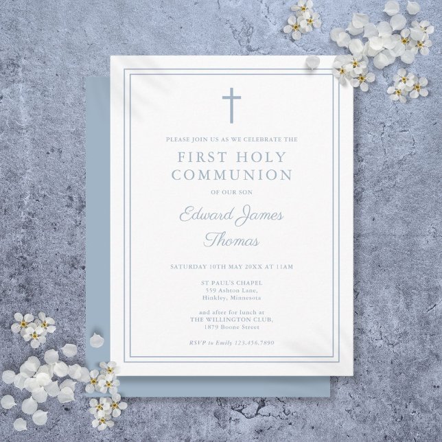 Convite de Primeira Comunhão com borda azul empoei (Dusty Blue Border First Holy Communion Invitation Postcard)