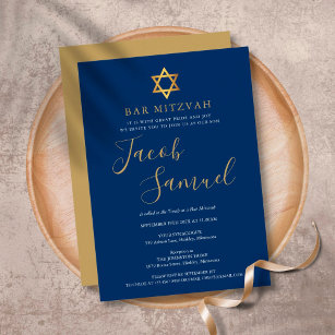 Convite de Script Dourado Azul do Marinho Mitzvah 