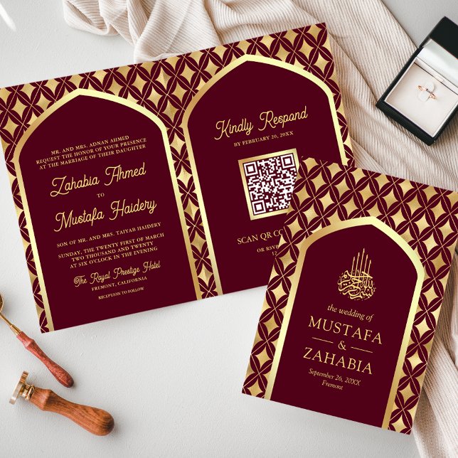 Convite Diamantes Dourados Borgonha Código QR Arco Casamen (Criador carregado)