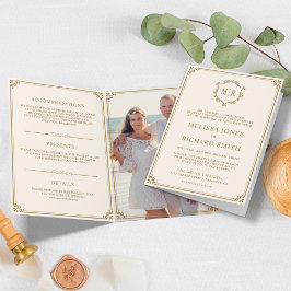 Convite Elegante Clássico Creme e Dourado Monograma Casame