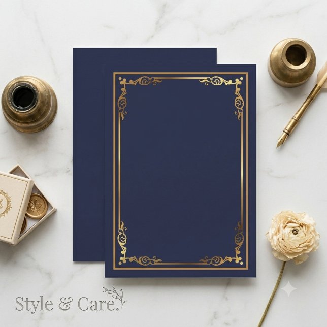 Convite em Branco Azul-Marinho Moderno com Acento  (Modern Navy Blue Blank Invitation with Frame Accen)