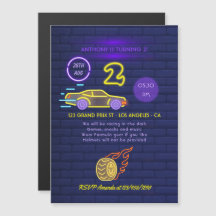 Festa de 2º aniversário de menino com tema de carr