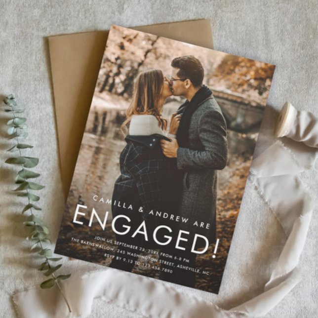 Convite Festa de noivado de Casamento de Fotografias de Ti (Simple Photo Wedding Engagement Party Invitation Magnet with Modern Typographic Overlay.)