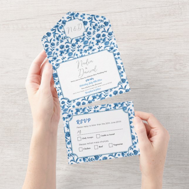 Convite Floral Azul e Branco para Casamento e RSVP (Aba destacável)