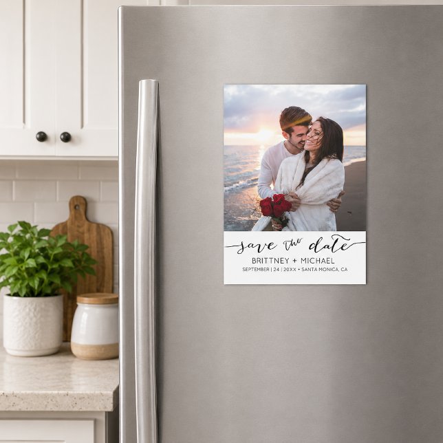 Convite Foto manuscrita para salvar a data (Timeless save the date magnet featuring elegant handwritten script typography and white bottom.)