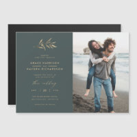 Foto minimalista de casamento entre Teal e Sepia