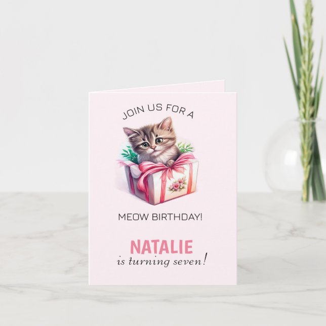 Convite Gatinho bonitinho em uma caixa Foto de presente de (Frente)