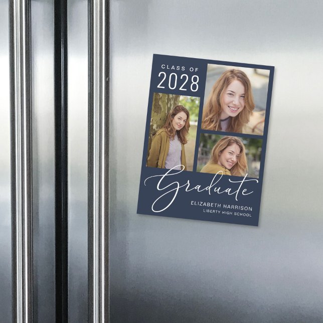 Convite Graduação Azul de Foto de Script Elegante (An elegant photo collage magnetic graduation announcement to celebrate the graduate's achievements)