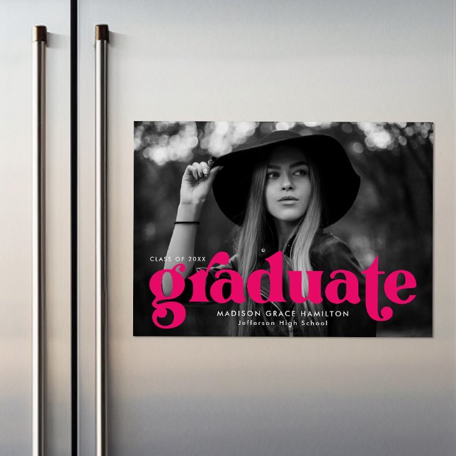 Convite Graduação Fotográfica Bold Fuchsia Typografia (Criador carregado)