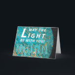 Convite Hanukkah Lights Saudações<br><div class="desc">Cartão de saudação padrão de 5" x 7", Luzes de Chanucá, Que a luz esteja com você" Personalize substituindo texto por suas próprias mensagens. Use seu estilo de fonte, cor e tamanho favoritos para texto. Todos os elementos do design podem ser editados e/ou transferidos para outros produtos do Zazzle. Feliz...</div>