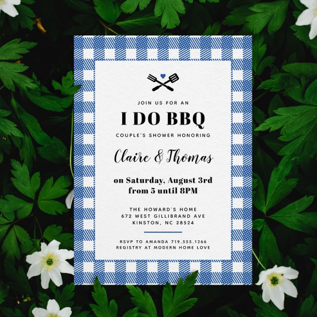 Convite I Do BBQ com Tecido Xadrez Azul para Pique (Blue and white sweet country gingham plaid I Do BBQ wedding party invitation )