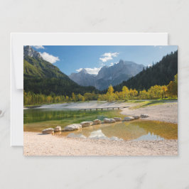 Convite Lago Jasna nos Alpes eslovenos no outono