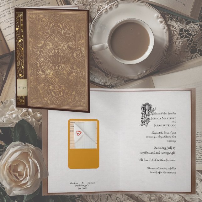 Convite Literário de Casamento com Livro da Biblio (Library book wedding invitation with love note tucked into the return card)