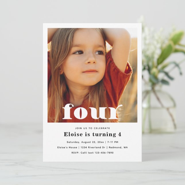 Convite minimalista de quarta-feira | 4.o aniversá (Em pé/Frente)