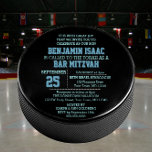 Convite Mitzvah ao Bar Azul Ronda de Hockey Puck<br><div class="desc">Estes convites casuais de chic são perfeitos para qualquer celebração de Bar desportivo Mitzvah. Cada linha de texto é perfeitamente personalizável para dizer exatamente o que você quer! Encontre produtos coordenadores na Coleção de Esportes Mitzvah do Bar.</div>