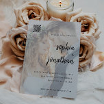 Convite Moderno Minimalista | Código QR da foto Salvar a d<br><div class="desc">Este elegante e minimalista casamento magnético salva os cartões de data,  com tipografia moderna e texto limpo,  sans serif como uma sobreposição na sua foto pessoal favorita,  junto com um código QR para os seus hóspedes pesquisarem mais detalhes do casamento.</div>