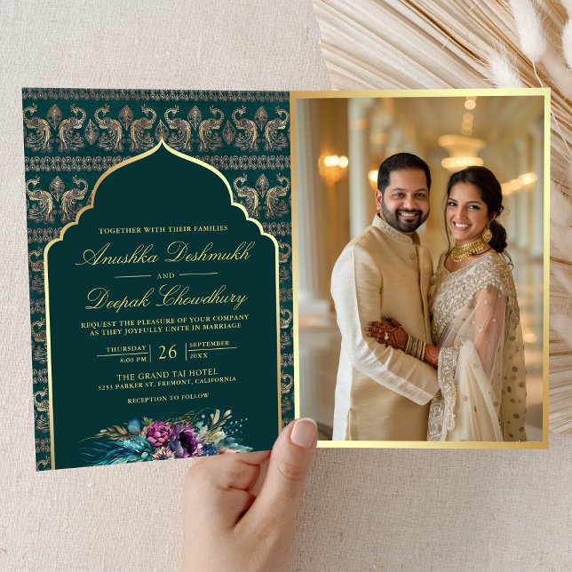 Convite Padrão de Pavão Dourado Turquesa Floral Casamento  (Criador carregado)