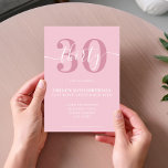 Convite para aniversário de 30 anos de Script Eleg<br><div class="desc">Convite para aniversário de 30 anos cor-de-rosa moderno Pastel. Design de modelo de convite de aniversário de 30 anos minimalista com uma caligrafia elegante com letra de escrita manuscrita.</div>