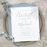 Convite para Casamento de Script Azul Dusty Simple<br><div class="desc">Apresentando nomes de estilo de assinatura,  este elegante convite de casamento azul empoeirado para orçamento pode ser personalizado com suas informações em caracteres de chico. Projetado por Thisnotme©</div>