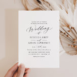 Convite para Casamento de Script Moderno Mínimo da<br><div class="desc">Este Convite Chic Wedding apresenta um texto de caligrafia moderno para script emparelhado com uma letra serif clássica em preto,  com um monograma personalizável no verso. Para alterações avançadas,  em Personalizar —> Editar usando a ferramenta Design. Itens correspondentes disponíveis.</div>