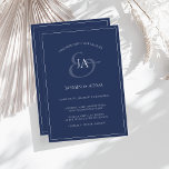 Convite para Casamento Simples de Monograma Azul d<br><div class="desc">Simples Convite De Casamento De Monograma Azul De Marinho. Estique seus convidados de casamento com este convite de casamento azul-escuro, que apresenta um belo roteiro branco, com a noiva e as iniciais do noivo em um fundo azul-marinho. Este Convite tem uma design azul real espantosa, com vibrações modernas e mínimas,...</div>