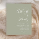 Convite para Casamento Verde do Script Moderno do<br><div class="desc">Este simples convite de casamento moderno apresenta um texto branco sobre um fundo verde sábio. Adicione os nomes da noiva e do noivo na caligrafia de escrita manual do na moda e os detalhes na fonte sans serif. O reverso é uma sombra correspondente de verde de sábio sólido.</div>