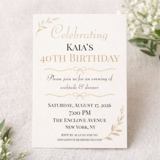 Convite para Celebração Botânica Dourada (Gold botanical birthday design with cream background for cocktail dinner celebration)