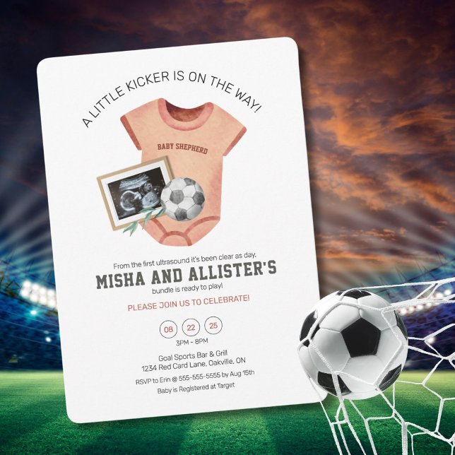 Convite para Chá de fraldas de Pequeno Kicker (Adorable baby shower invite for your future soccer star with personalized details)