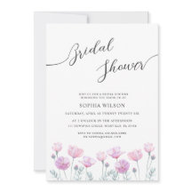 Convite para chá de noiva com flores delicadas.