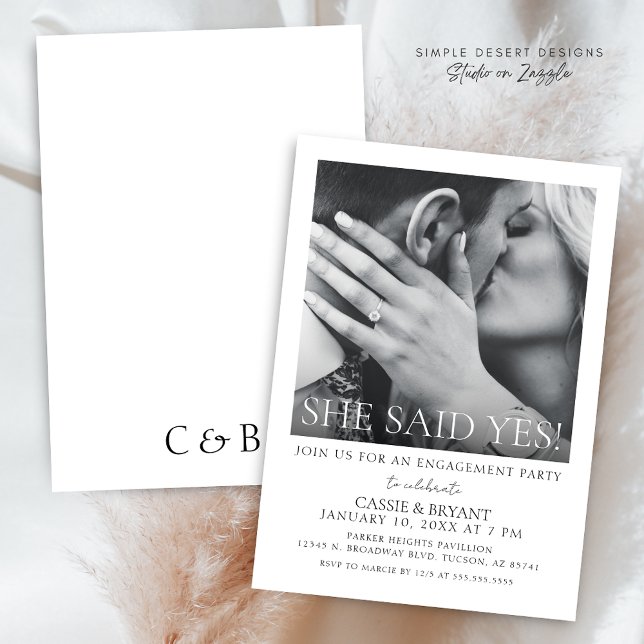 Convite para Festa de noivado de Fotografias de Sc (Modern Minimalist Black and White She Said Yes Engagement Party Invitation with Photo)