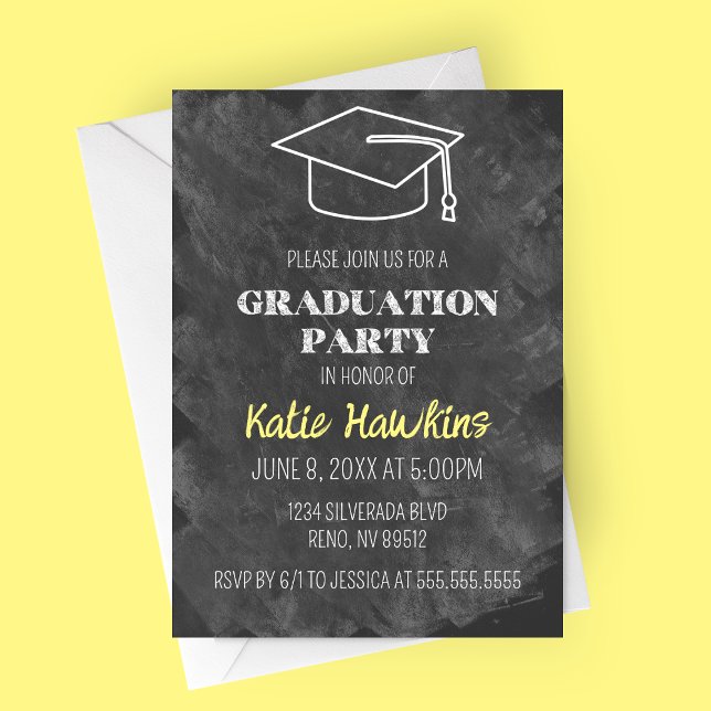Convite para Festas de formatura de quadro (Chalkboard Graduation Party Invitation | Graduation Hat Doodle)