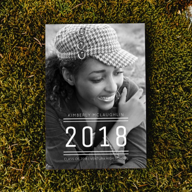 Convite para Graduação Clássica de Pré-Disquete |  (Classic Preppy Graduation Photo Invite - White)