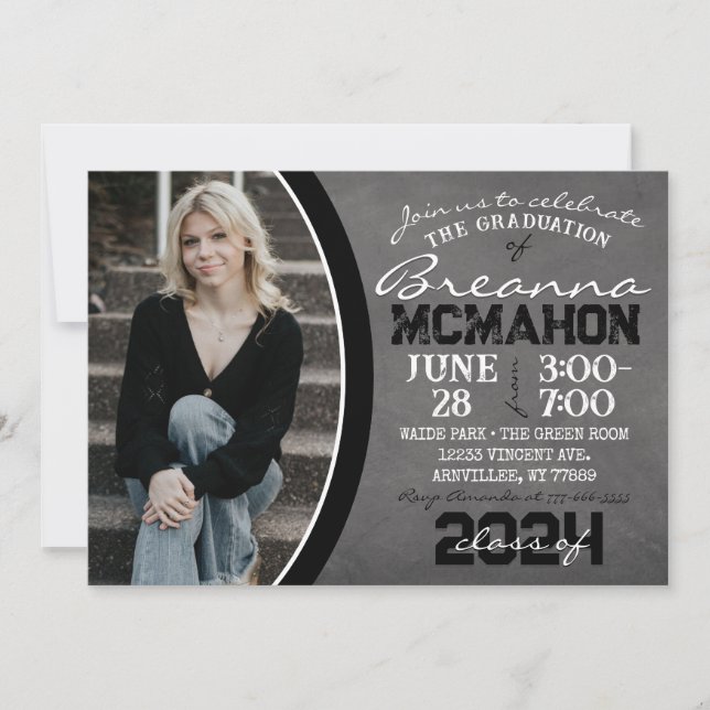 Convite para Graduação de Quadro Branco e Preto (Frente)